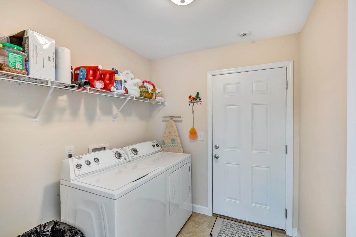 253 Old Baptist Road Ardmore, TN 38449 - Photo 17 of 23 a utility room with dryer and washer