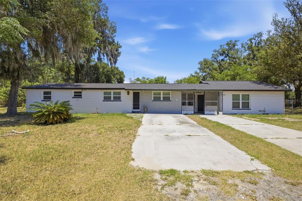 11410 Thomas Road Seffner, FL 33584 - Photo 1 of 75