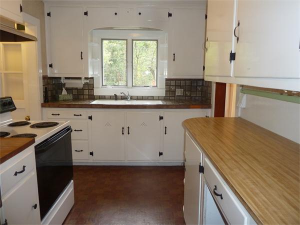 36 Wales Road Monson, MA 01057 - Photo 4 of 26