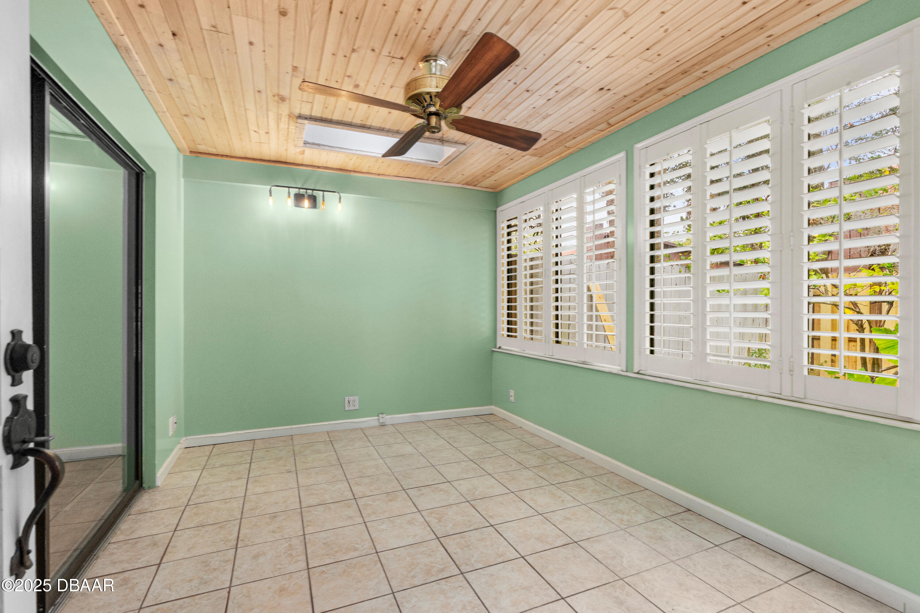 1 Morning Dew Trail Ormond Beach, FL 32174 - Photo 27 of 50 Florida Room Overlooks Courtyard