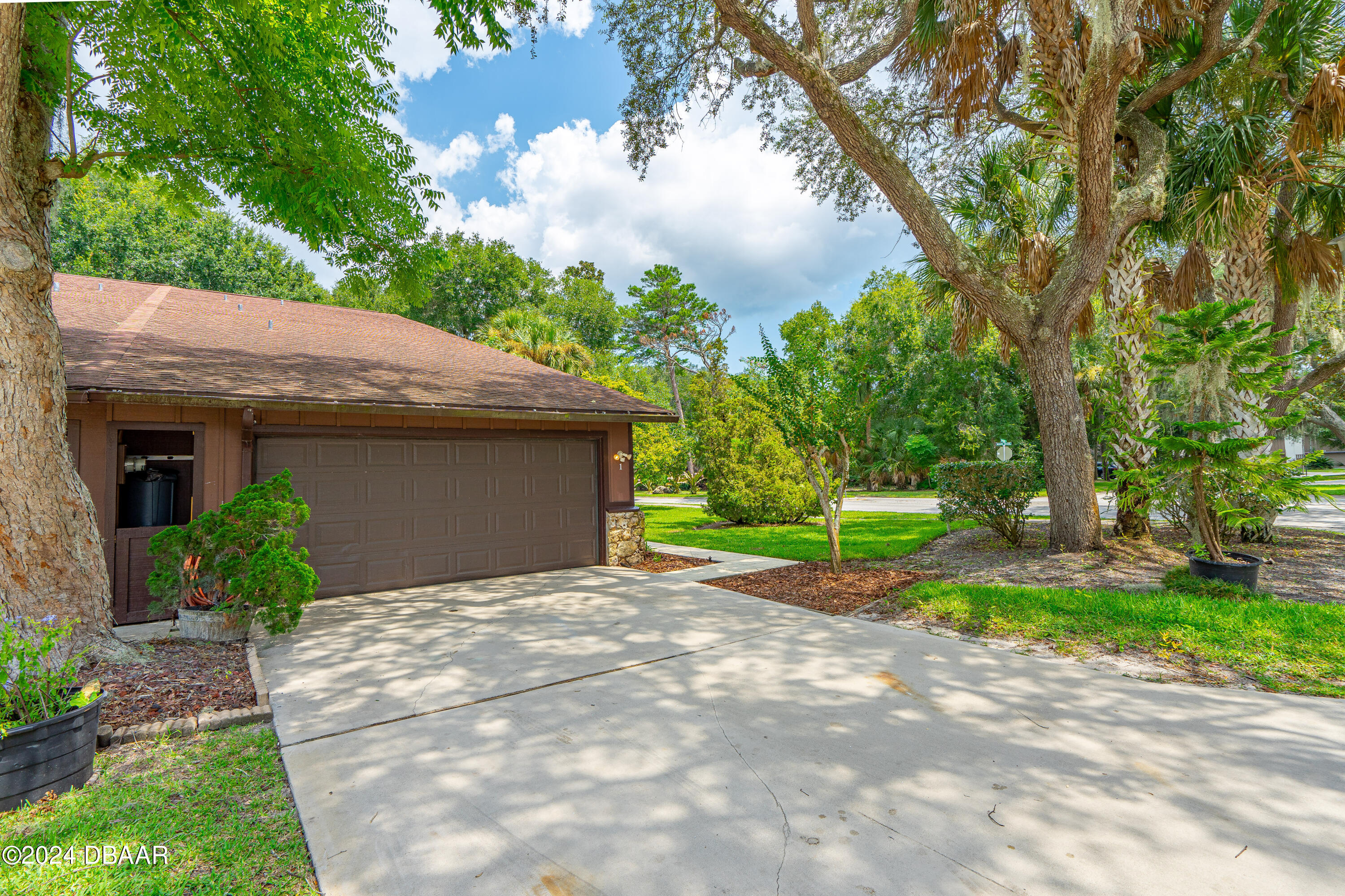 1 Morning Dew Trail Ormond Beach, FL 32174 - Photo 7 of 50 Corner Lot Close to Entrance