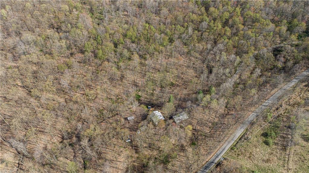 185 Turk Road Slippery Rock, PA 16057 - Photo 7 of 24 a close up of a wall