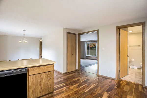 $392,500 | 6371 Wood School Road, Freeport, MI 49325