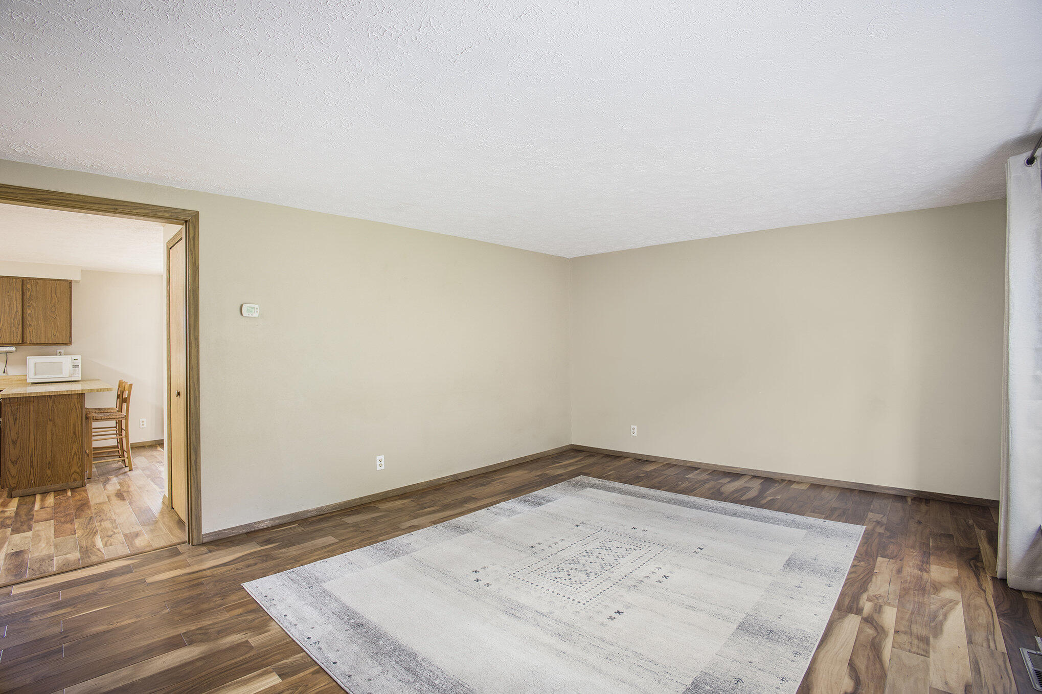 6371 Wood School Road Freeport, MI 49325 - Photo 13 of 44 6371 Wood School Living 1