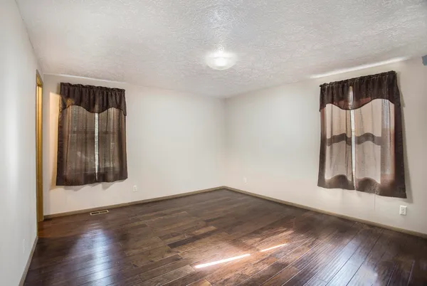 $392,500 | 6371 Wood School Road, Freeport, MI 49325