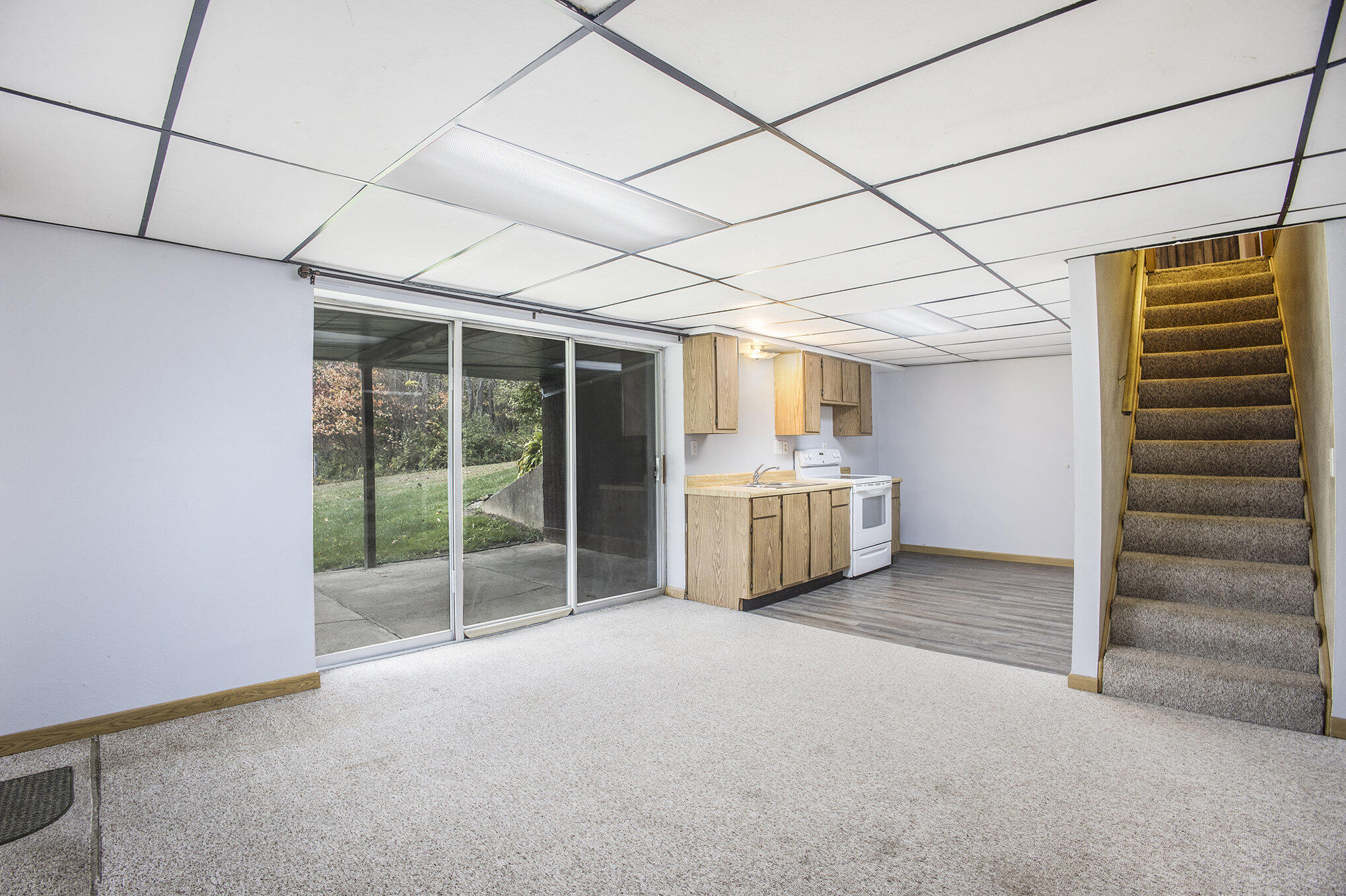 6371 Wood School Road Freeport, MI 49325 - Photo 24 of 44 6371 Wood School Base living 2