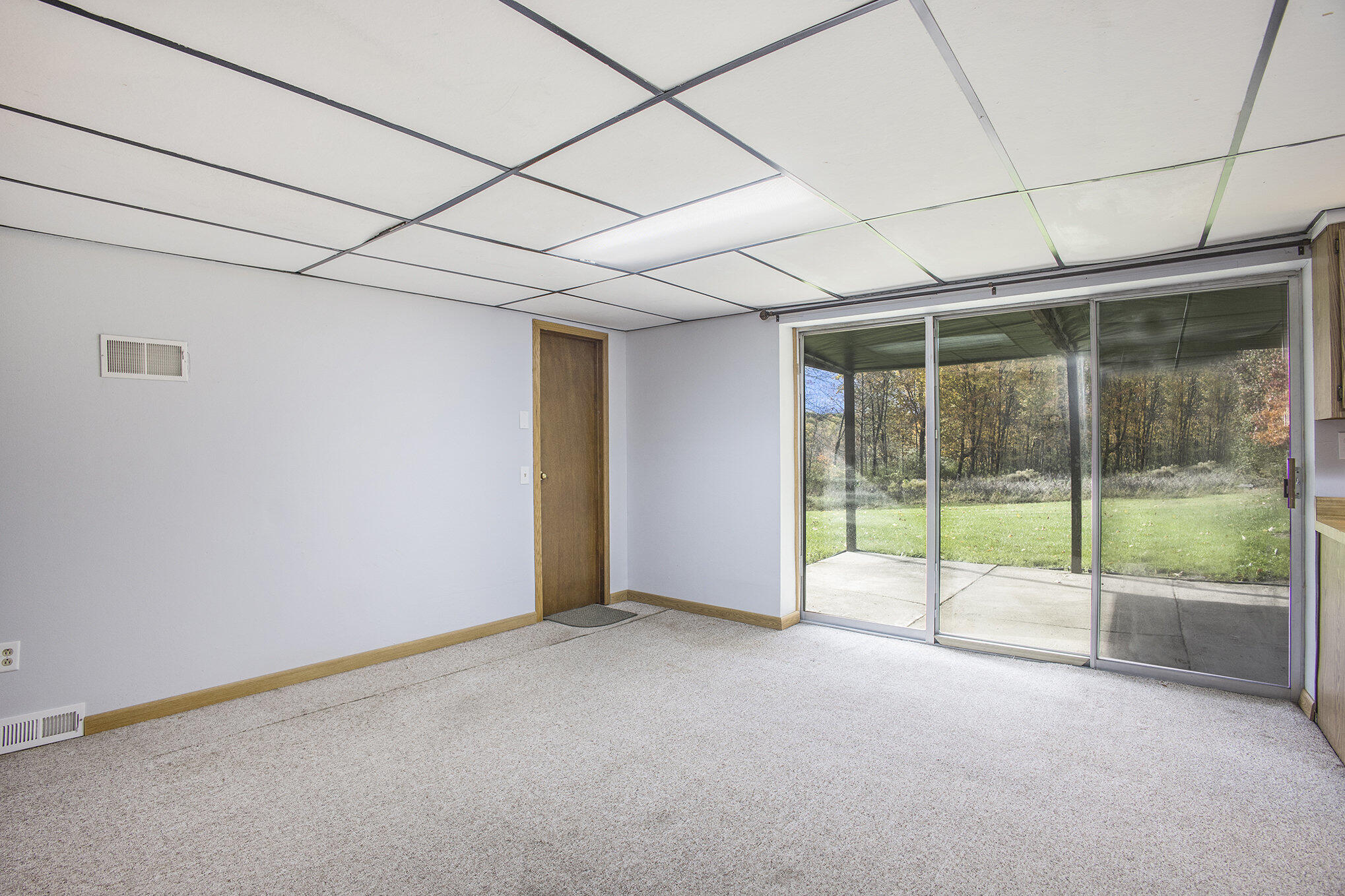 6371 Wood School Road Freeport, MI 49325 - Photo 27 of 44 6371 Wood School Base living 1