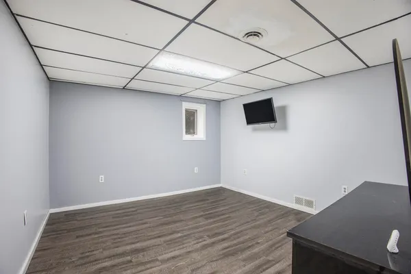 $392,500 | 6371 Wood School Road, Freeport, MI 49325