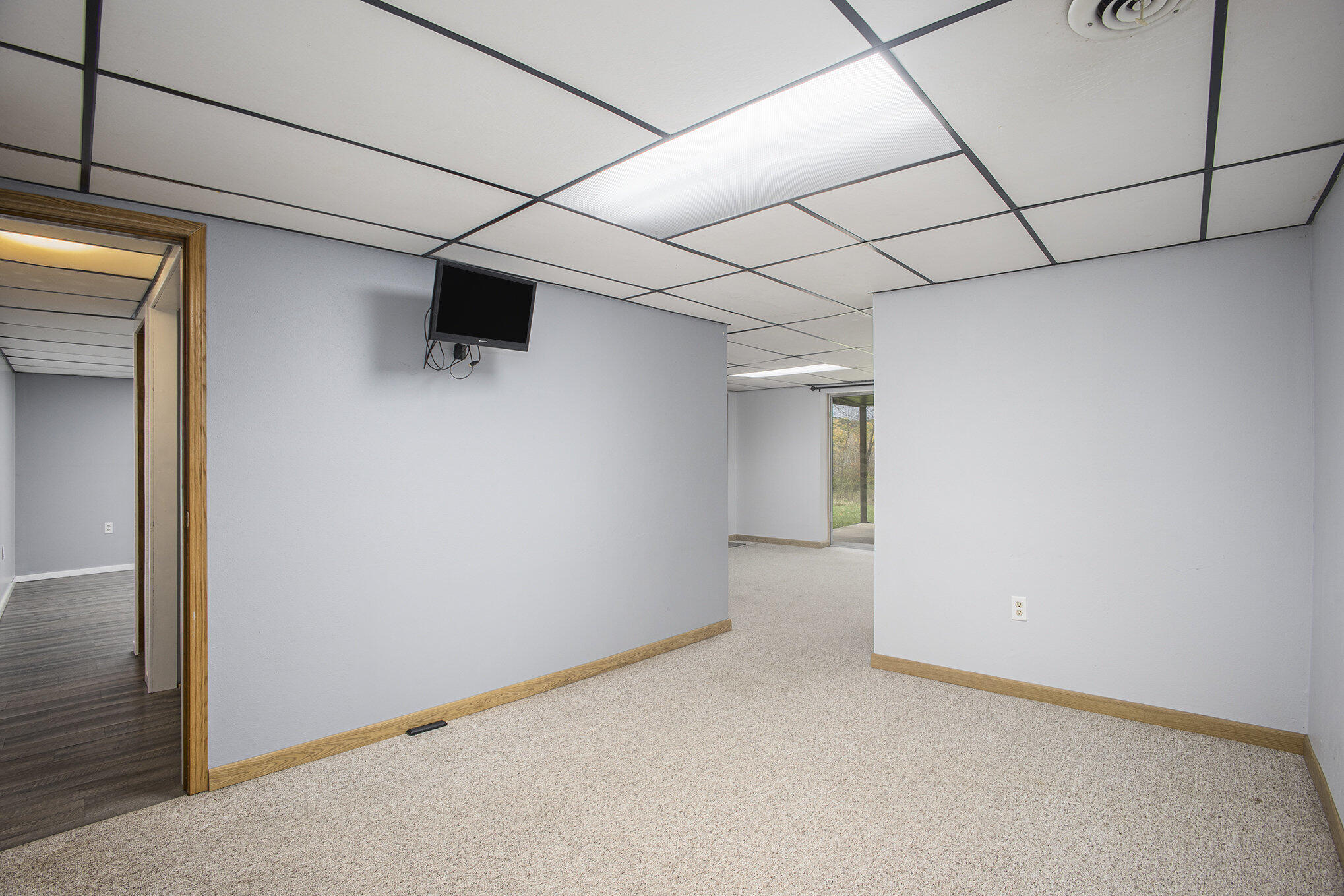 6371 Wood School Road Freeport, MI 49325 - Photo 33 of 44 6371 Wood School Bed 4-2