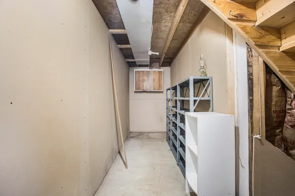 $392,500 | 6371 Wood School Road, Freeport, MI 49325