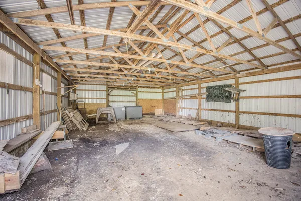 $392,500 | 6371 Wood School Road, Freeport, MI 49325