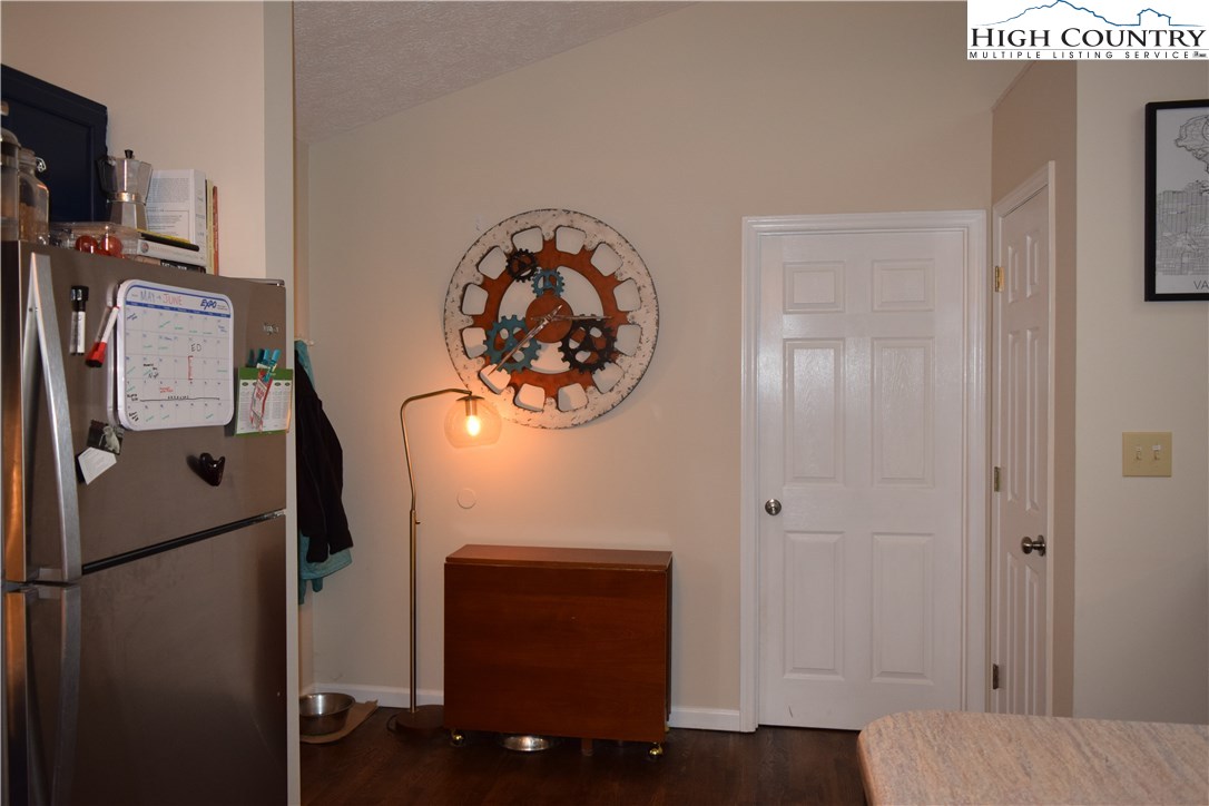 237 Russell Drive Boone, NC 28607 - Photo 6 of 19 Gallery Image 6