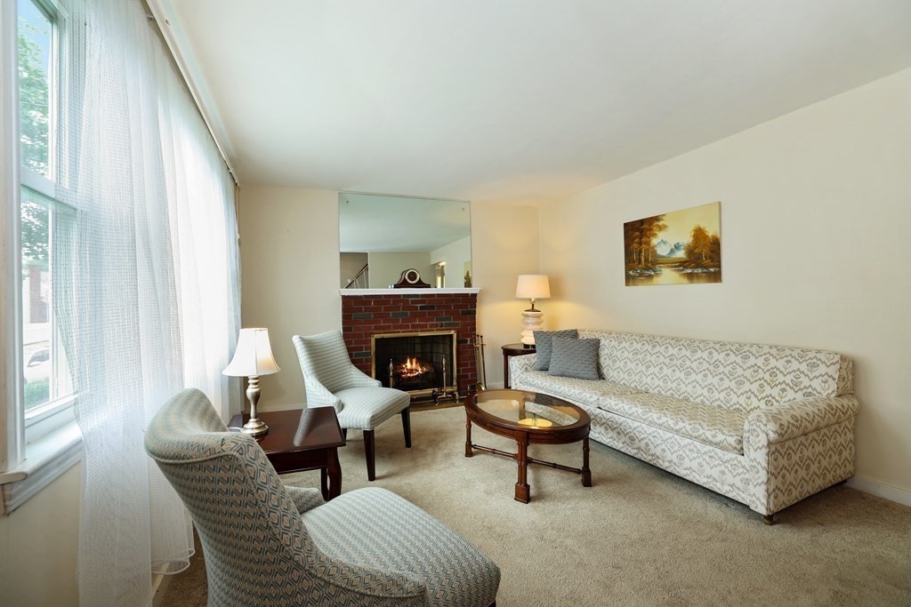 22 Derry Road Boston, MA 02136 - Photo 3 of 30 Gallery Image 3