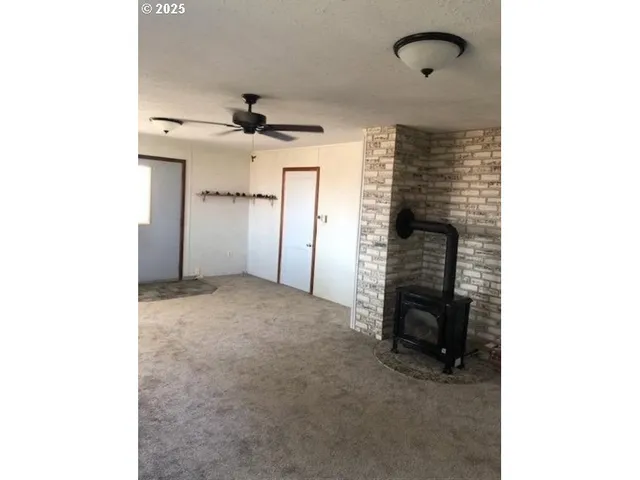 $325,000 | 226 West Hartley Avenue, Hermiston, OR 97838