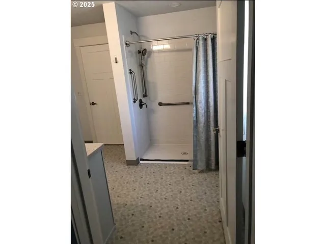 $325,000 | 226 West Hartley Avenue, Hermiston, OR 97838