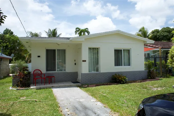 $3,750 | 11150 Peachtree Drive, Miami, FL 33161