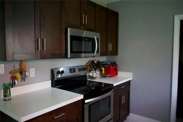 $3,750 | 11150 Peachtree Drive, Miami, FL 33161