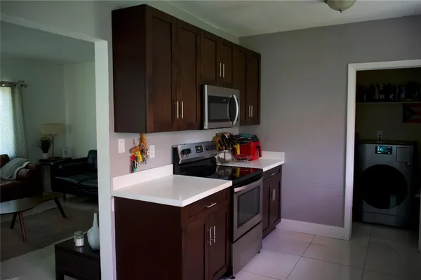 $3,750 | 11150 Peachtree Drive, Miami, FL 33161
