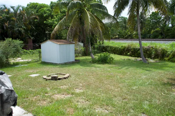 $3,750 | 11150 Peachtree Drive, Miami, FL 33161