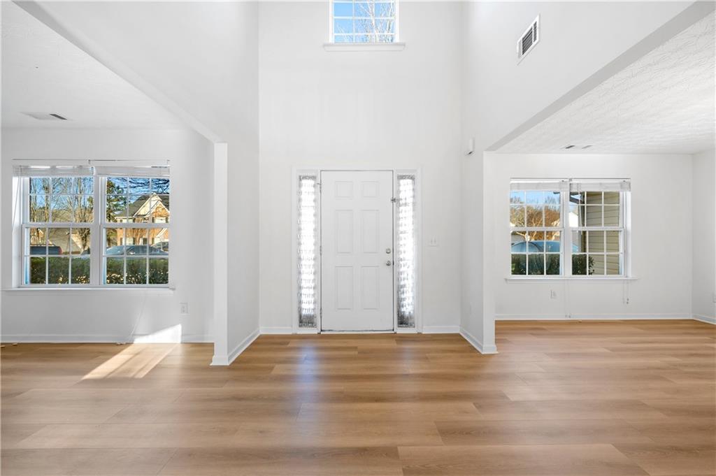 783 Roxholly Walk Northeast Buford, GA 30518 - Photo 4 of 37