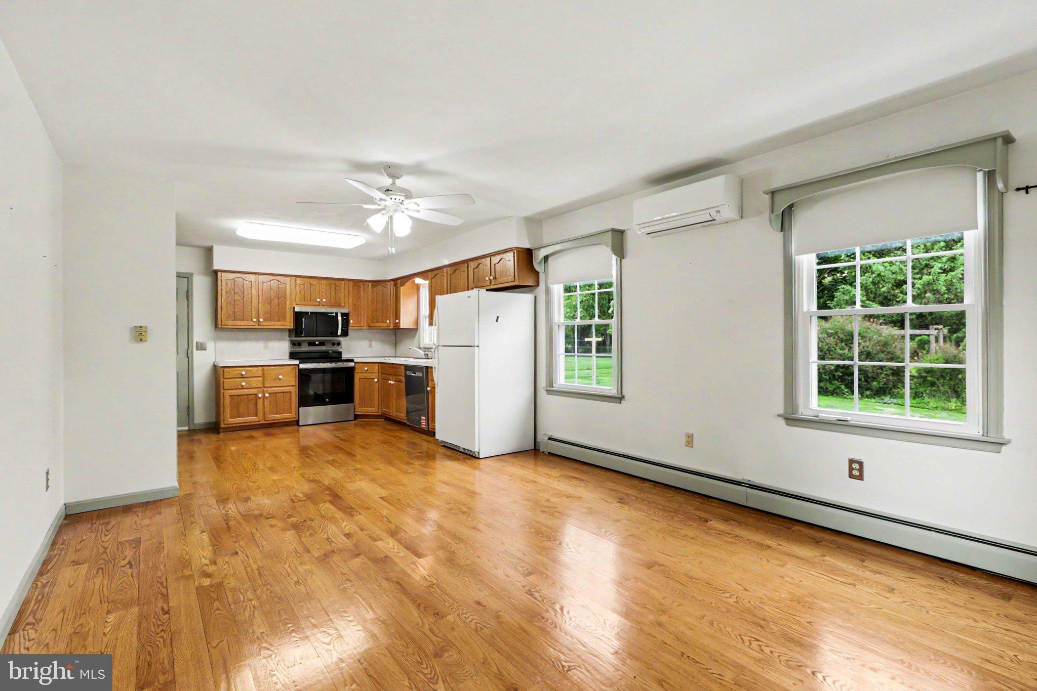 685 South Middlesex Road Carlisle, PA 17015 - Photo 3 of 41 Gallery Image 3
