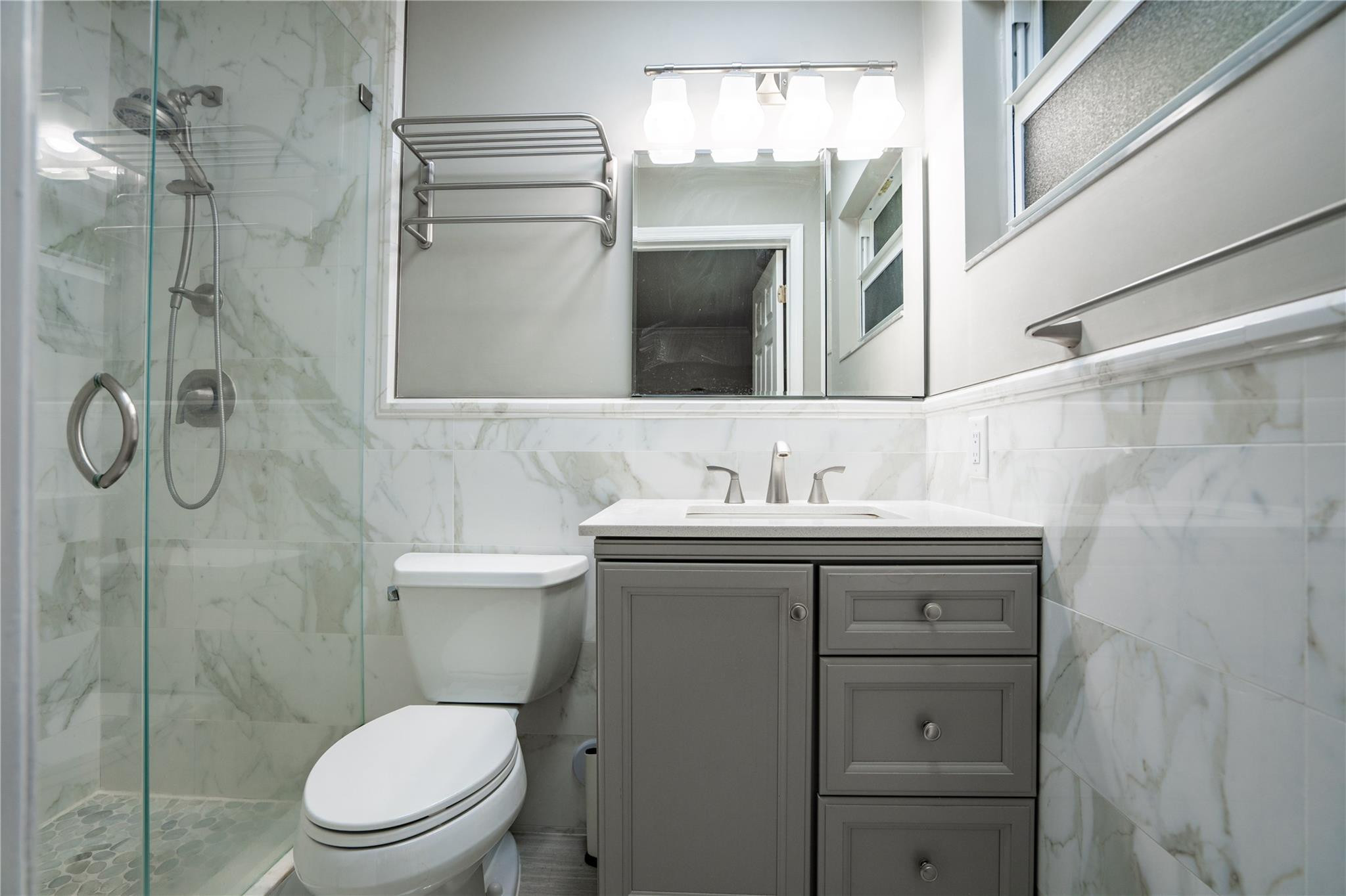 2742 Northeast 32nd Street Lighthouse Point, FL 33064 - Photo 16 of 40 Photo 16