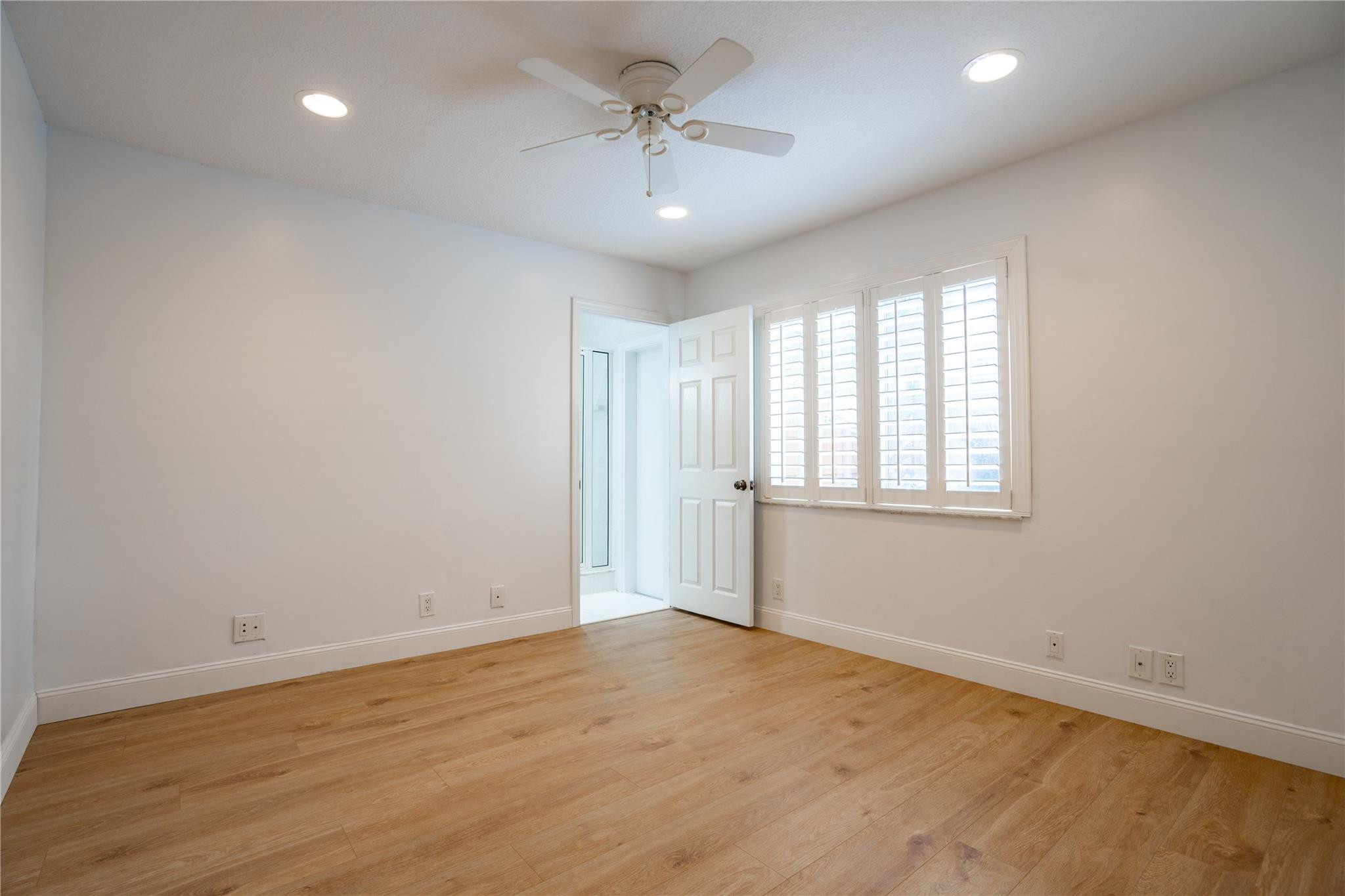 2742 Northeast 32nd Street Lighthouse Point, FL 33064 - Photo 25 of 40 Photo 25