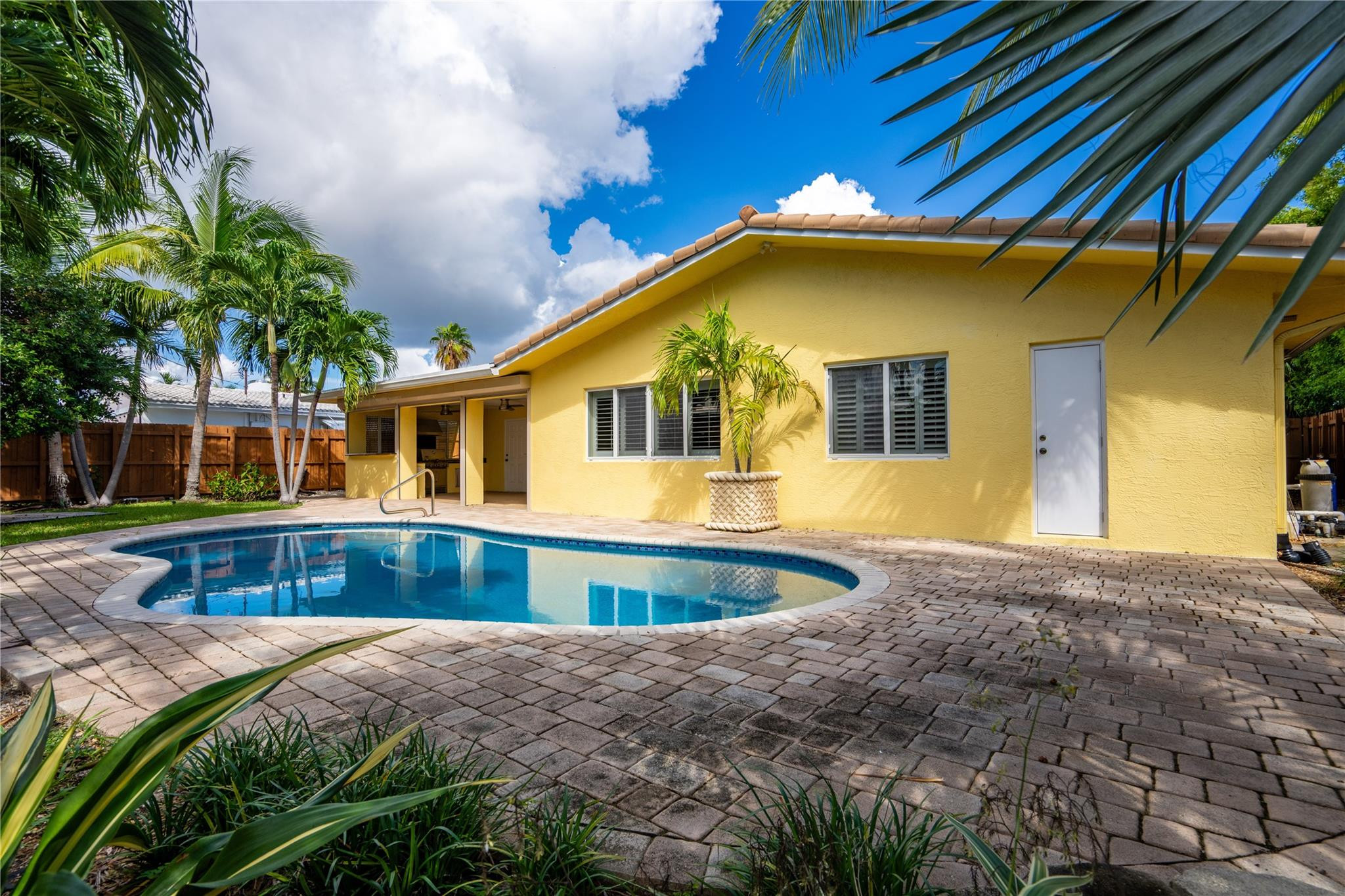 2742 Northeast 32nd Street Lighthouse Point, FL 33064 - Photo 32 of 40 Photo 32