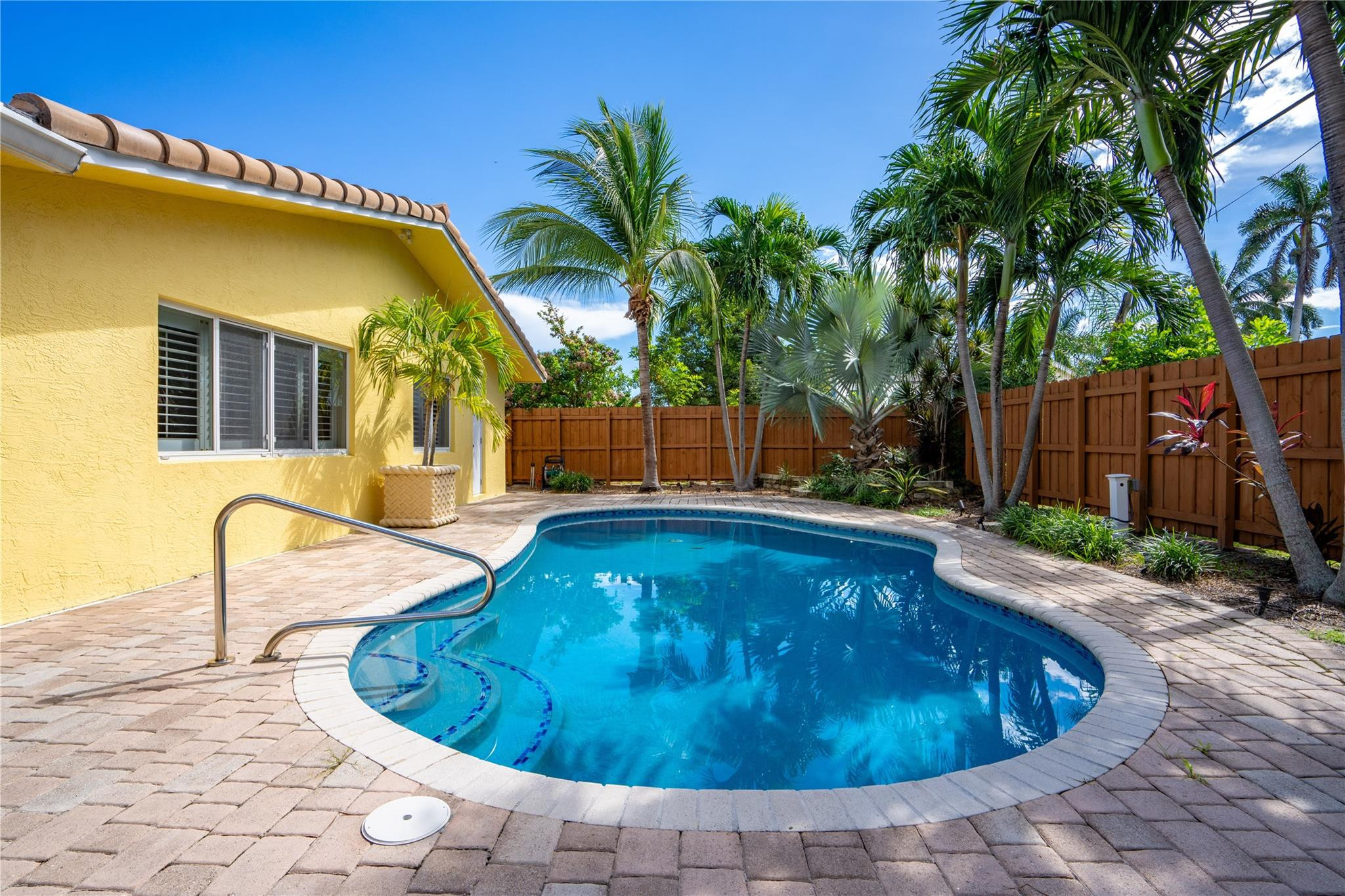 2742 Northeast 32nd Street Lighthouse Point, FL 33064 - Photo 35 of 40 Photo 35