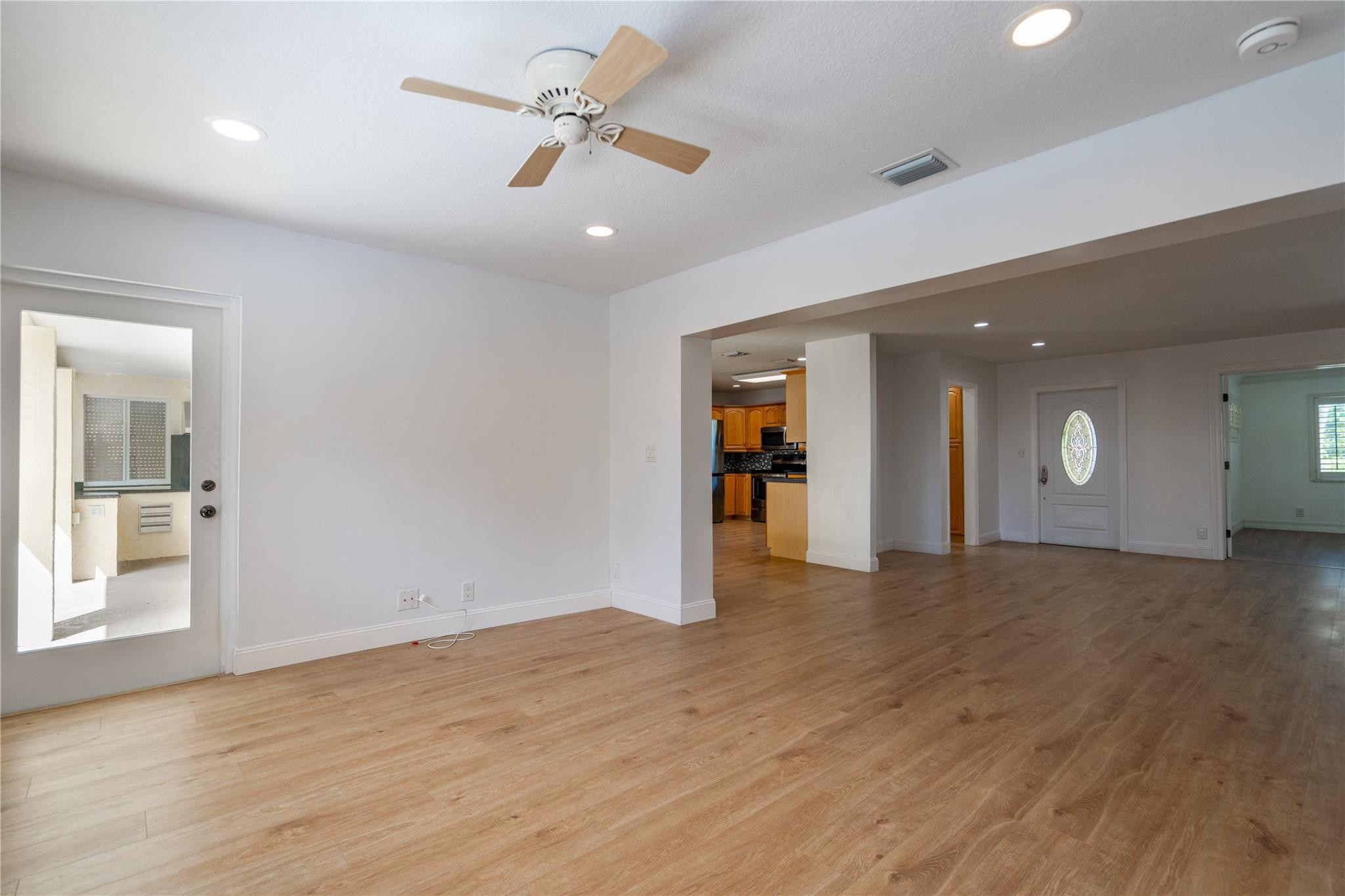 2742 Northeast 32nd Street Lighthouse Point, FL 33064 - Photo 9 of 40 Photo 9