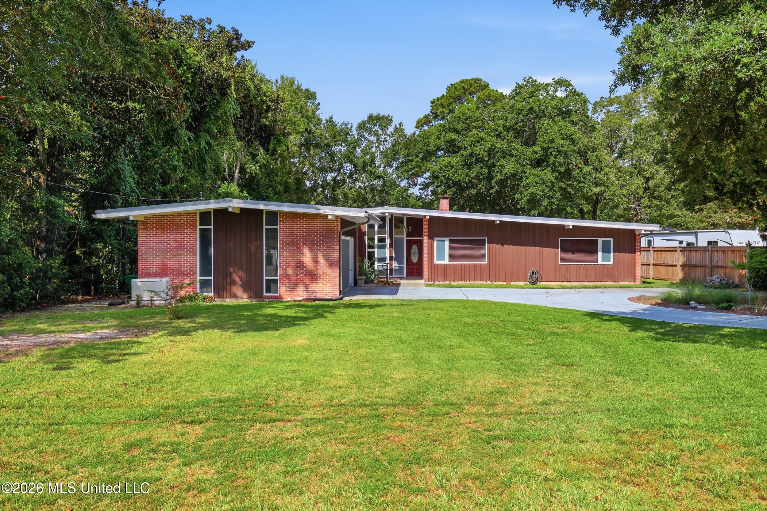 6109 Ridge Road Ocean Springs, MS 39564 - Photo 1 of 39 IMG_1278