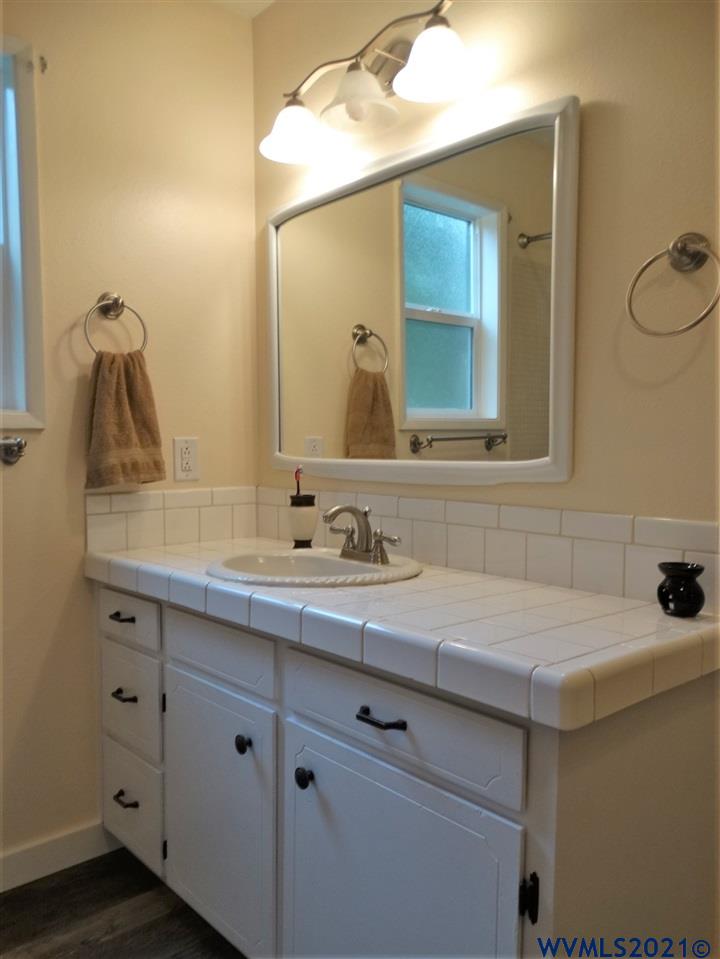 5365 Cooper Hollow Road Dallas, OR 97338 - Photo 18 of 42 Gallery Image 18