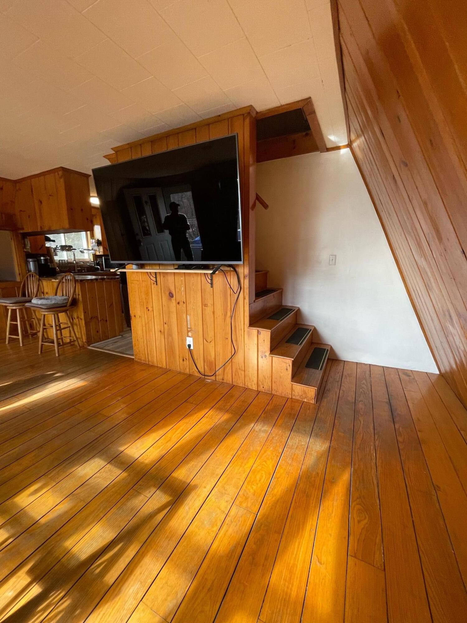 216 Bowdoinham Road Sabattus, ME 04280 - Photo 27 of 34 216livingroomimage4