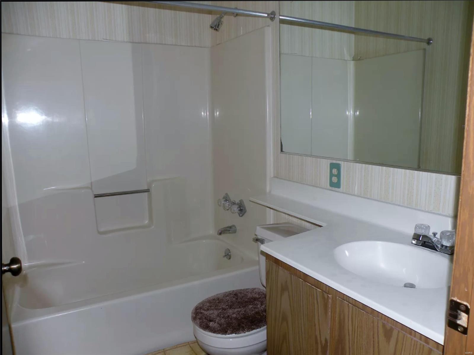 307 Cook Avenue Hamel, IL 62046 - Photo 10 of 16 Gallery Image 10