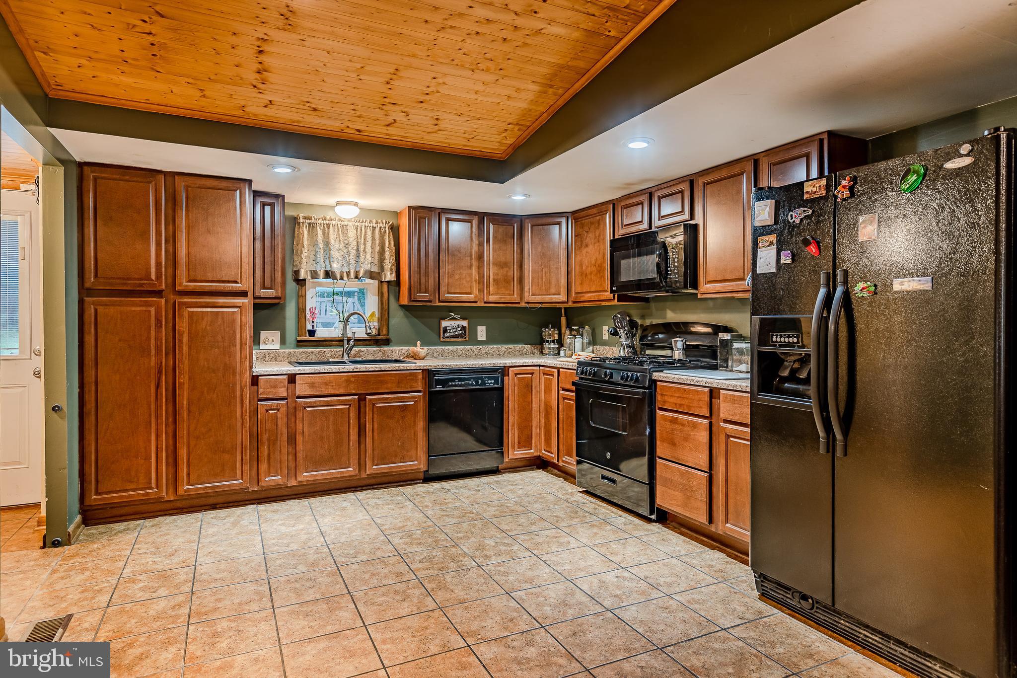 3812 Wilhelm Road Bethlehem, PA 18015 - Photo 12 of 30 Gallery Image 12