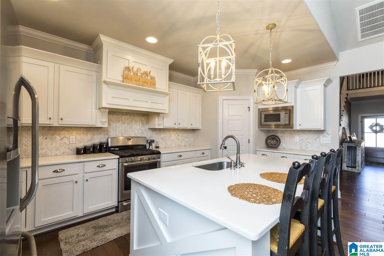 333 Strathaven Circle Pelham, AL 35124 - Photo 13 of 38