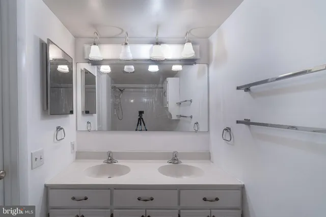 $145,000 | 1631 Edgewood Place, Unit 103, Hagerstown, MD 21740