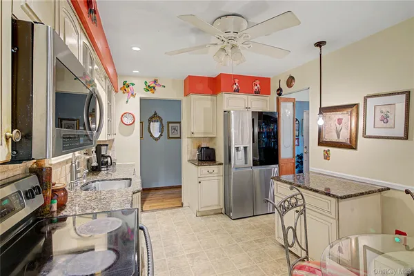 $689,900 | 89 Sportsmen Street, Unit 4103, Central Islip, NY 11722