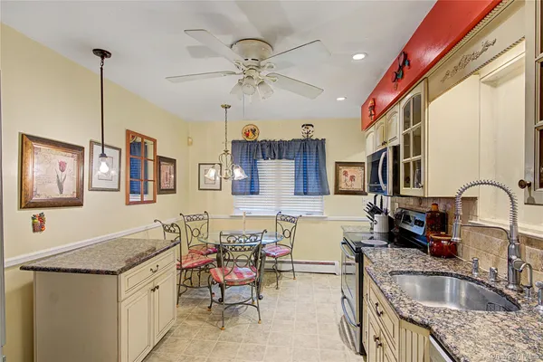 $689,900 | 89 Sportsmen Street, Unit 4103, Central Islip, NY 11722