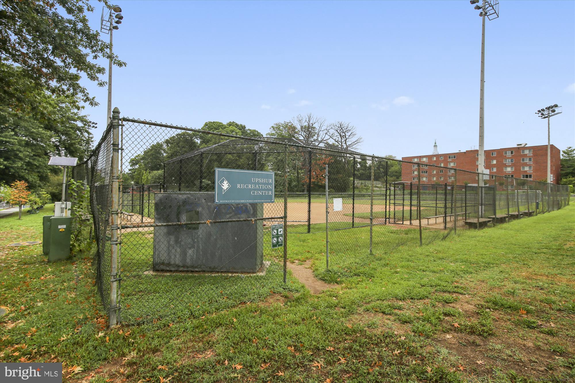 4514 15th Street Northwest, Unit B Washington, DC 20011 - Photo 31 of 34 a garden view