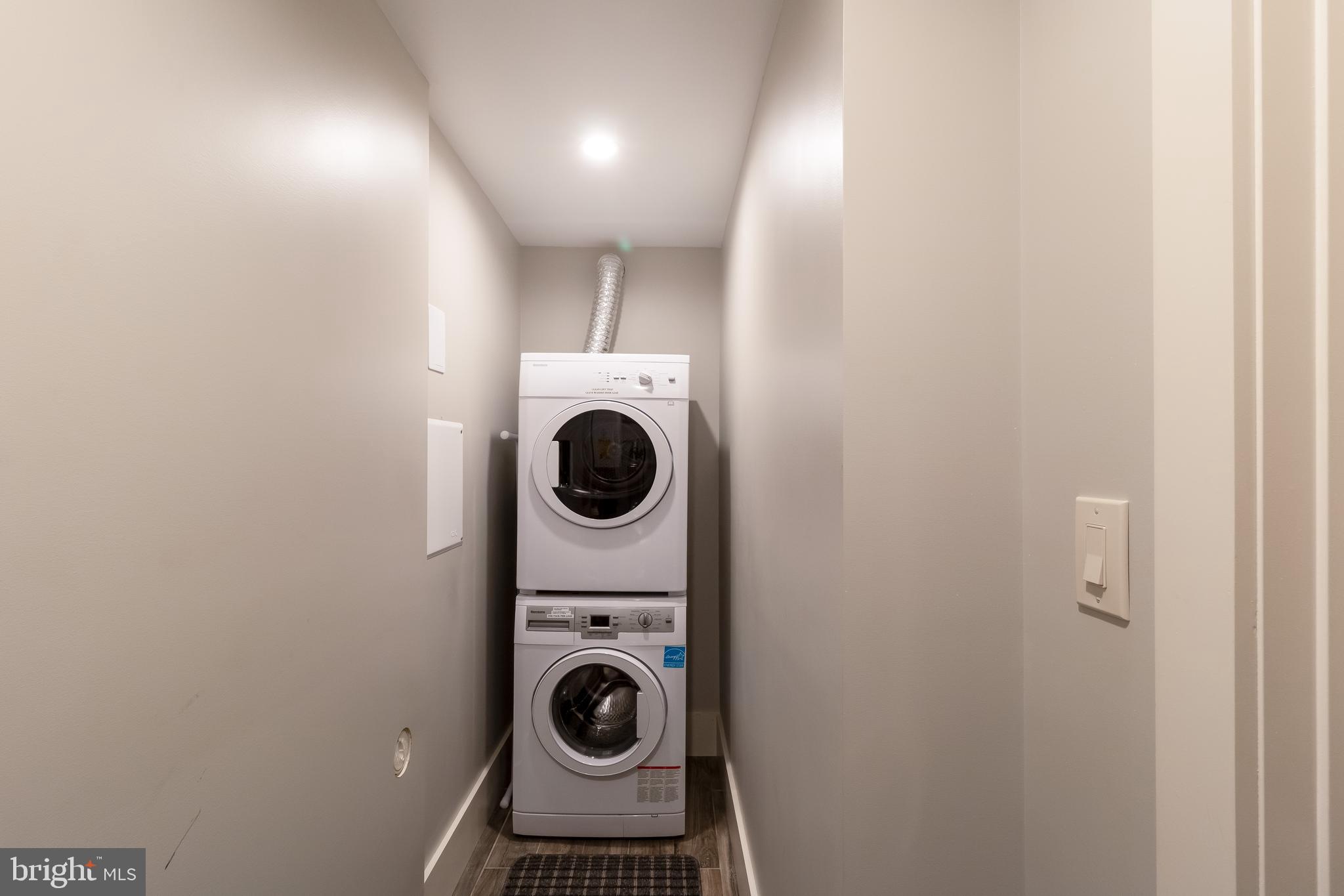 4514 15th Street Northwest, Unit B Washington, DC 20011 - Photo 9 of 34 a utility room with dryer and washer