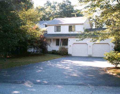 9 Stagecoach Road Cumberland, RI 02864 - Photo 1 of 1 Exterior Front.
