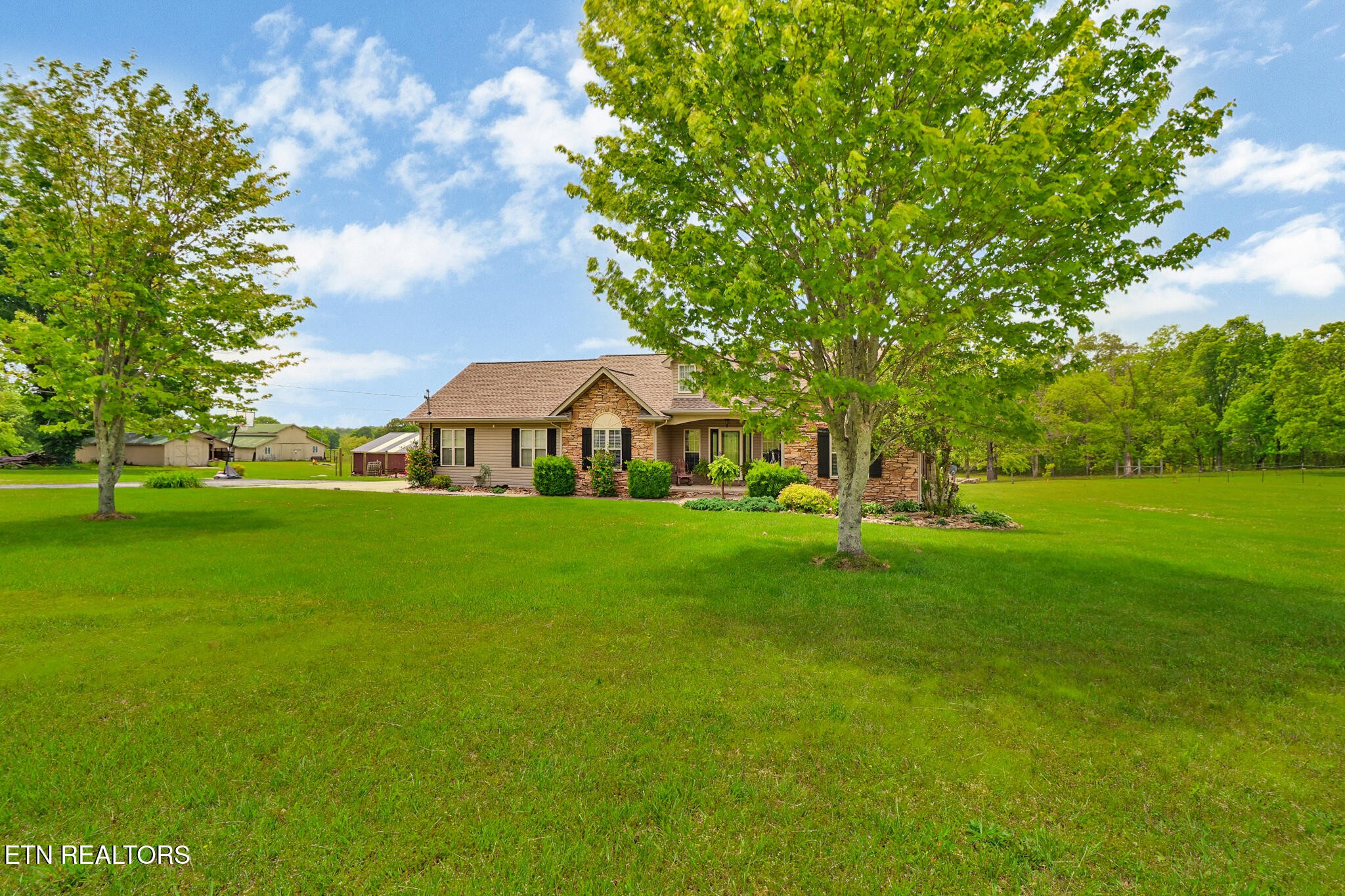 1066 Vandever Road Crossville, TN 38572 - Photo 3 of 60 Gallery Image 3