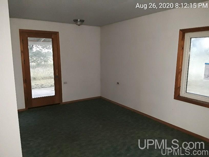 8077 Co Road Gladstone, MI 49837 - Photo 14 of 21