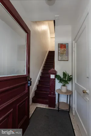 $1,300 | 1342 State Street, Unit 1F, Harrisburg, PA 17103