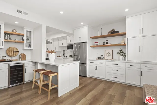 $1,589,000 | 1049 16th Street, Unit 5, Santa Monica, CA 90403