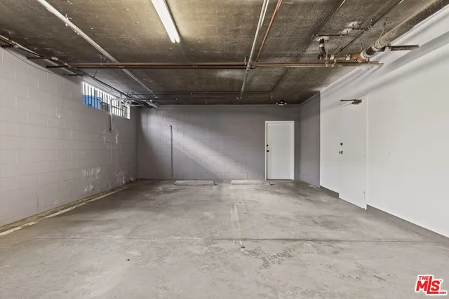 $1,589,000 | 1049 16th Street, Unit 5, Santa Monica, CA 90403