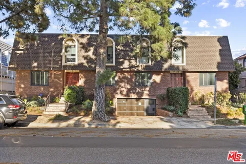 $1,589,000 | 1049 16th Street, Unit 5, Santa Monica, CA 90403