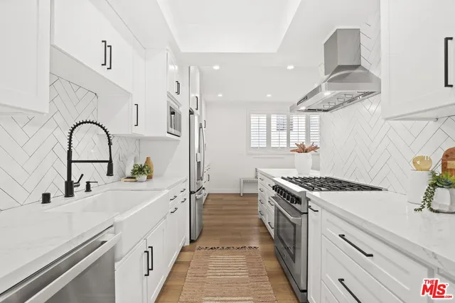 $1,589,000 | 1049 16th Street, Unit 5, Santa Monica, CA 90403