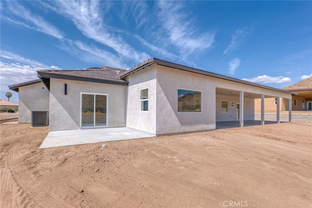 19707 Roanoke Road Apple Valley, CA 92307 - Photo 13 of 63